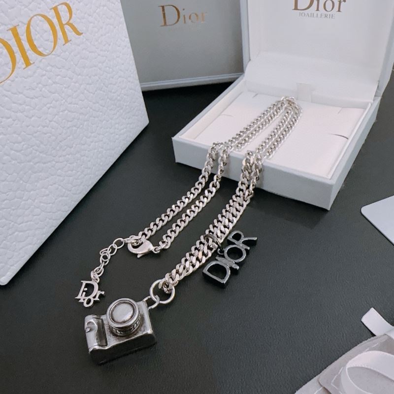chr1st1an D10r necklaces